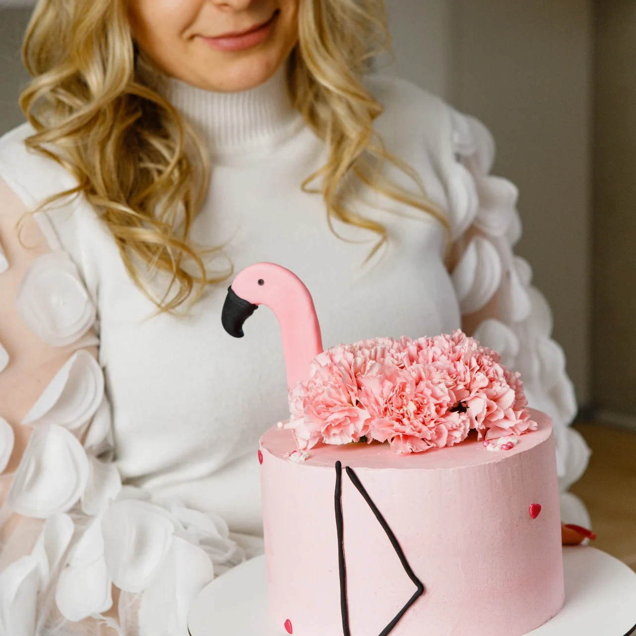 Tort flaming - jagoda i biała czekolada